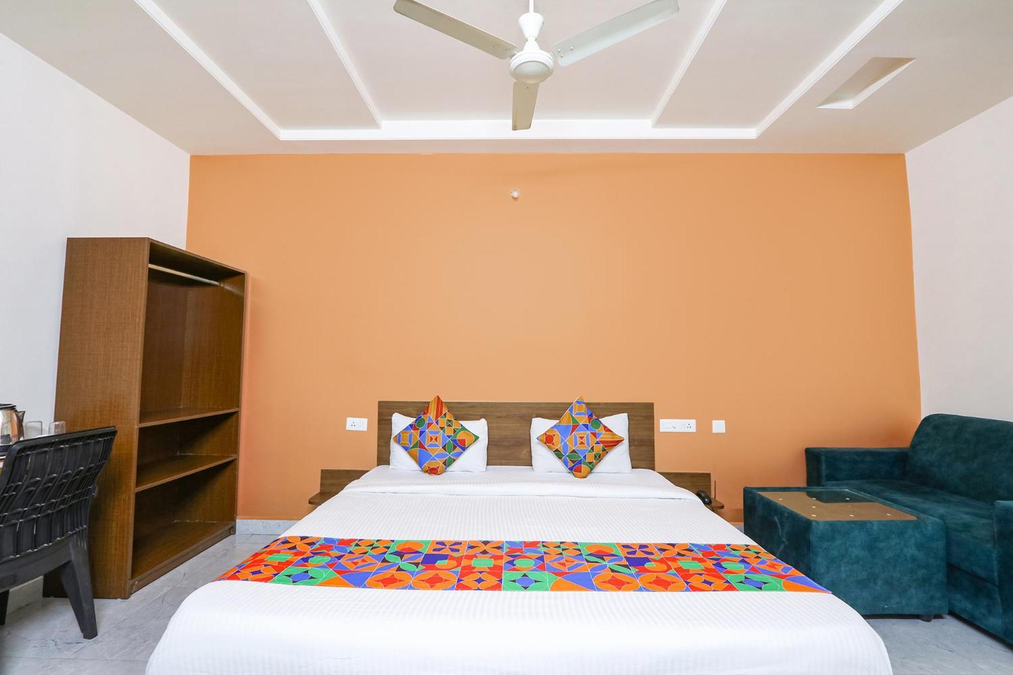 Fabhotel Golden Hitech - Nr Hitech City Haidarábád Kültér fotó