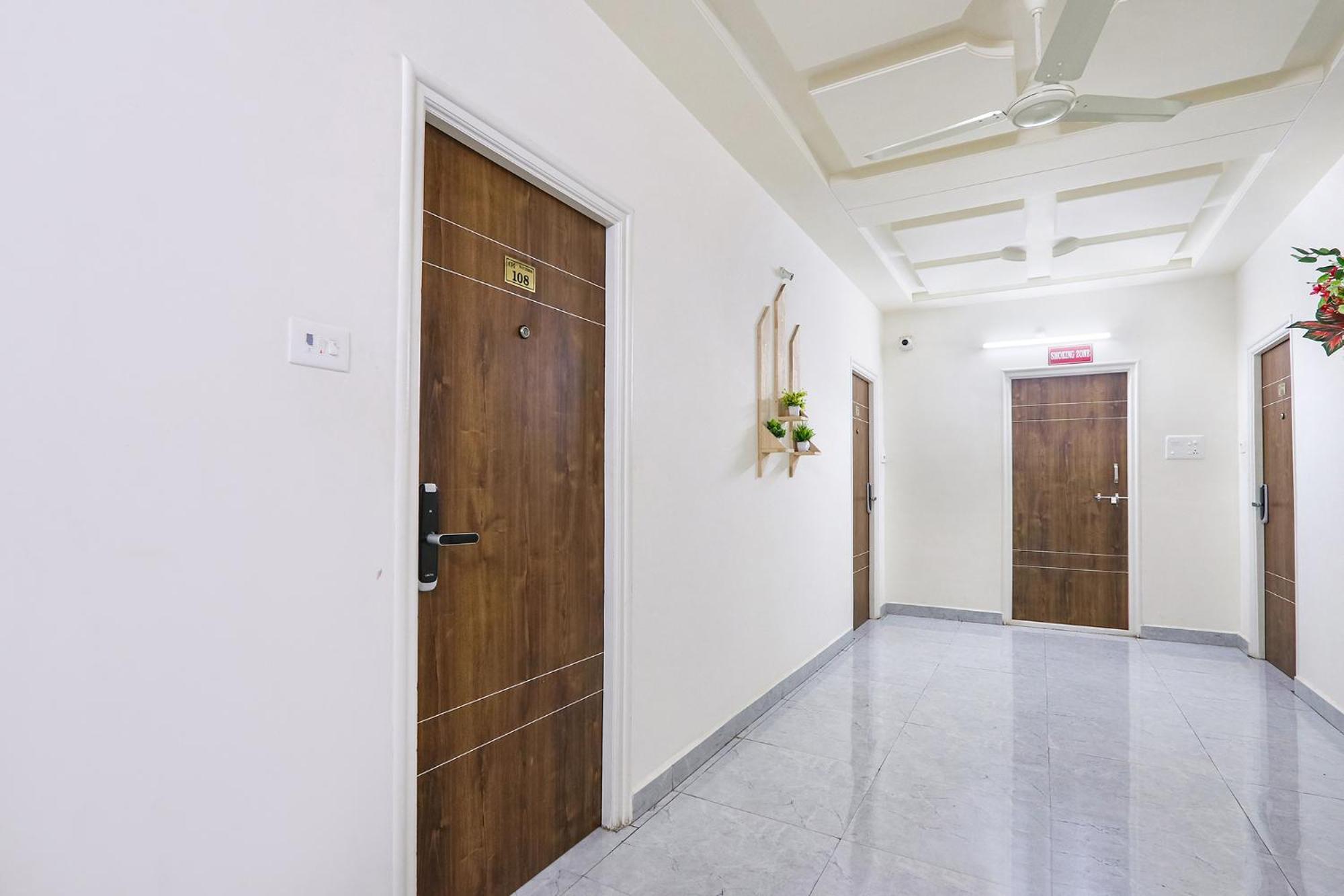 Fabhotel Golden Hitech - Nr Hitech City Haidarábád Kültér fotó